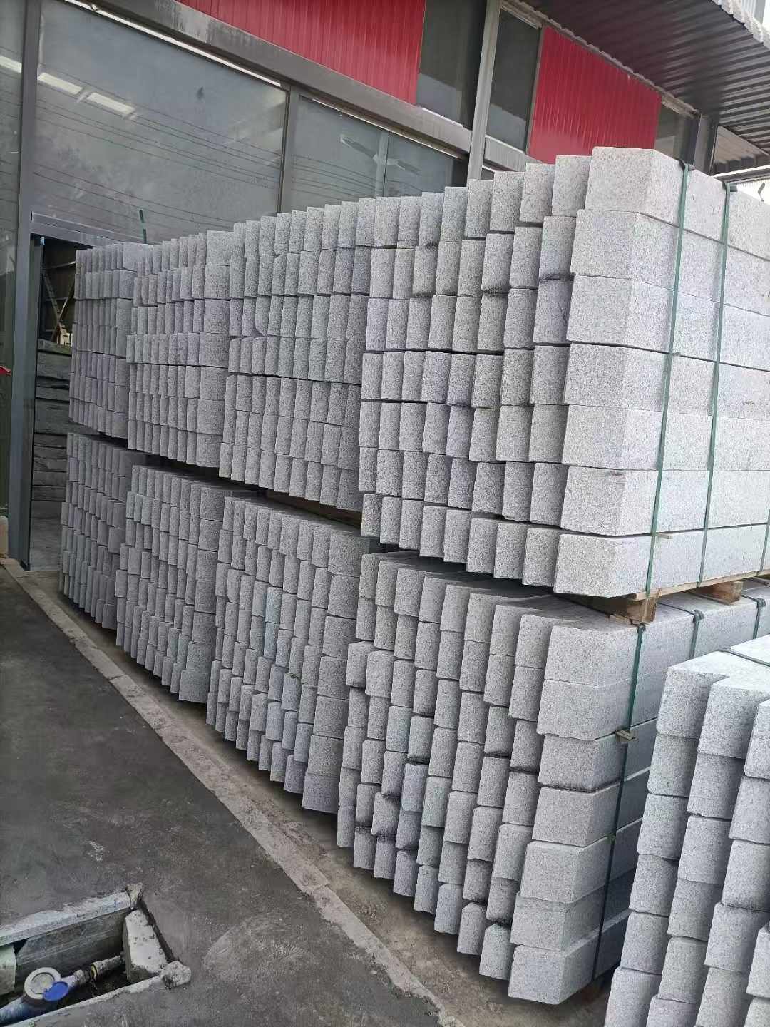 泰州芝麻白树围石 树池