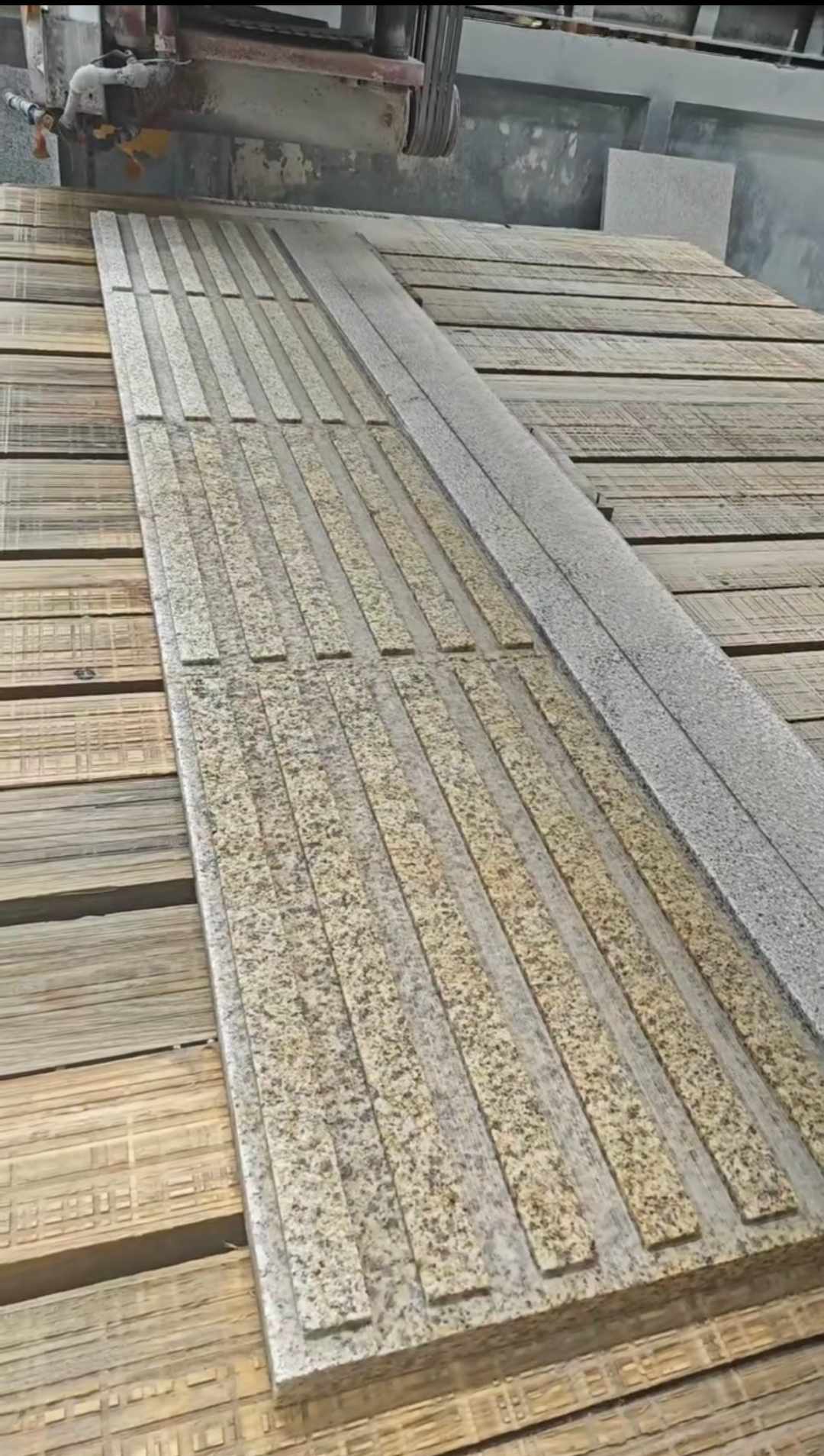 泰州黄金麻盲道石 盲条