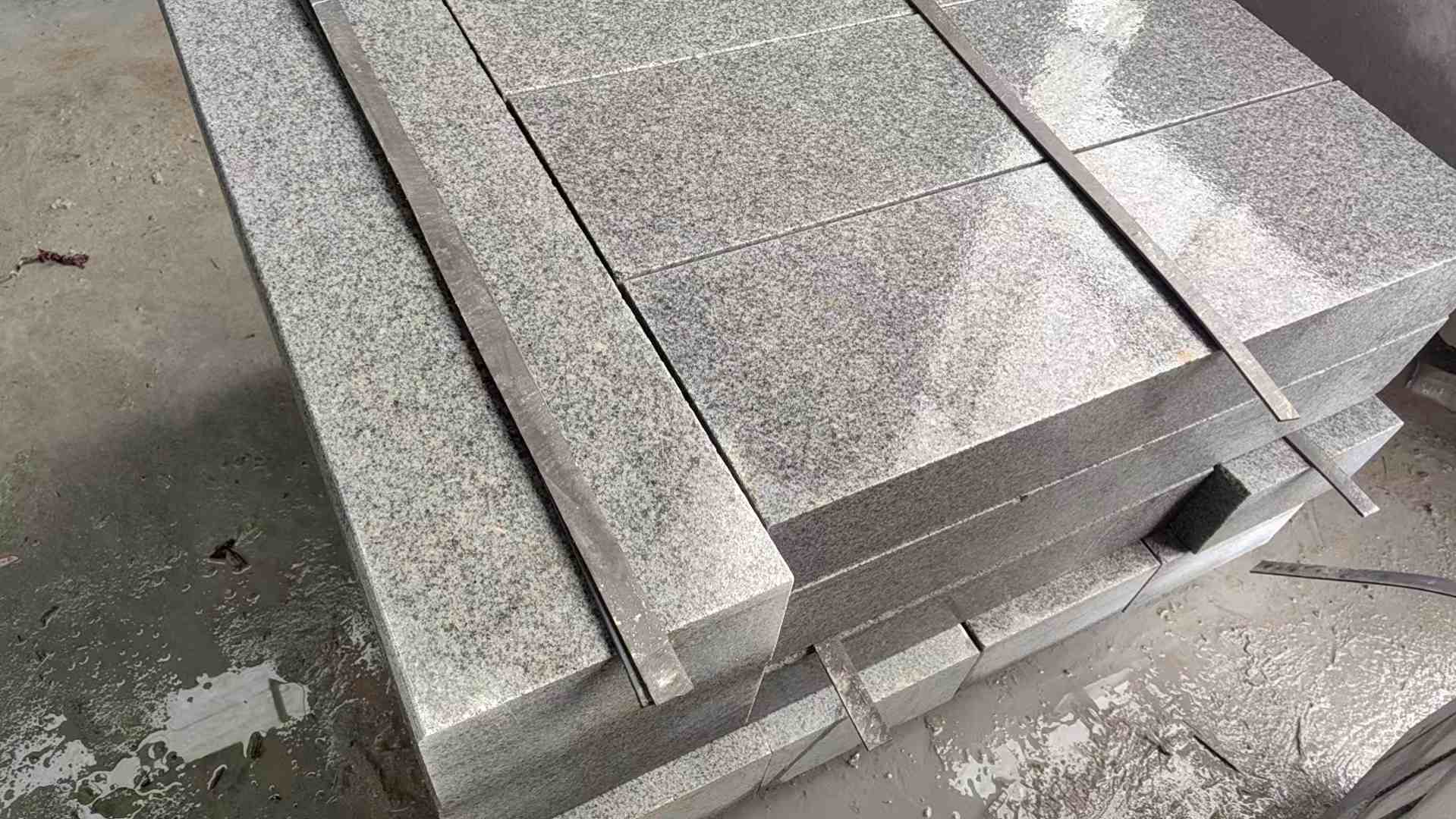 泰州芝麻灰 芝麻白 路牙石 路侧石 马路牙子