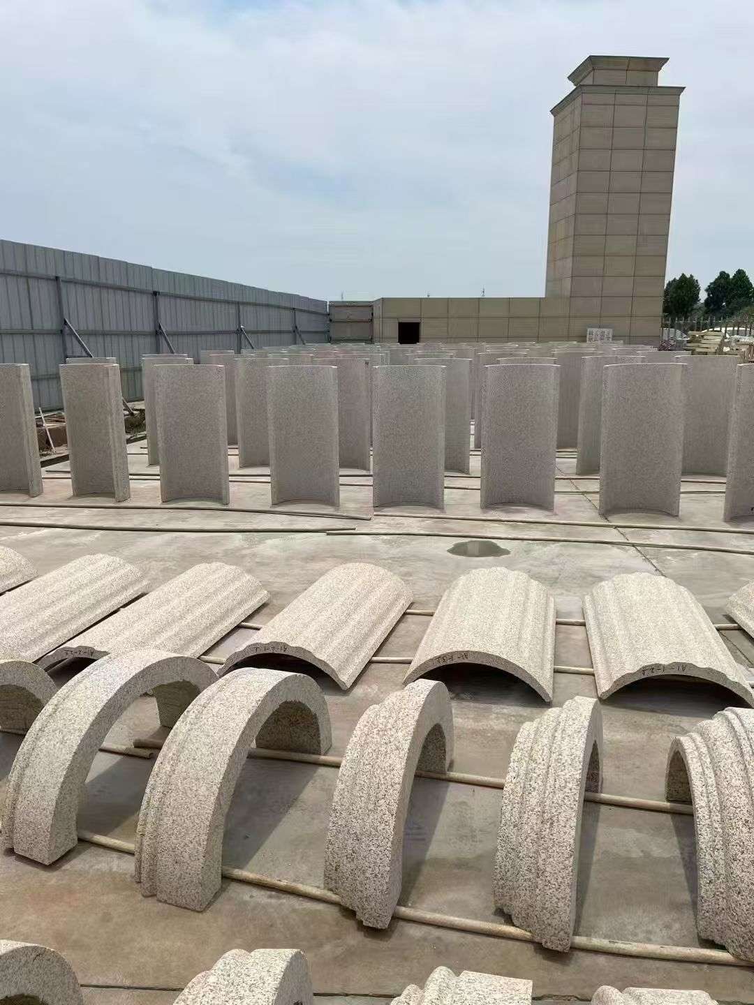 泰州黄金麻别墅柱皮 异形 线条定制